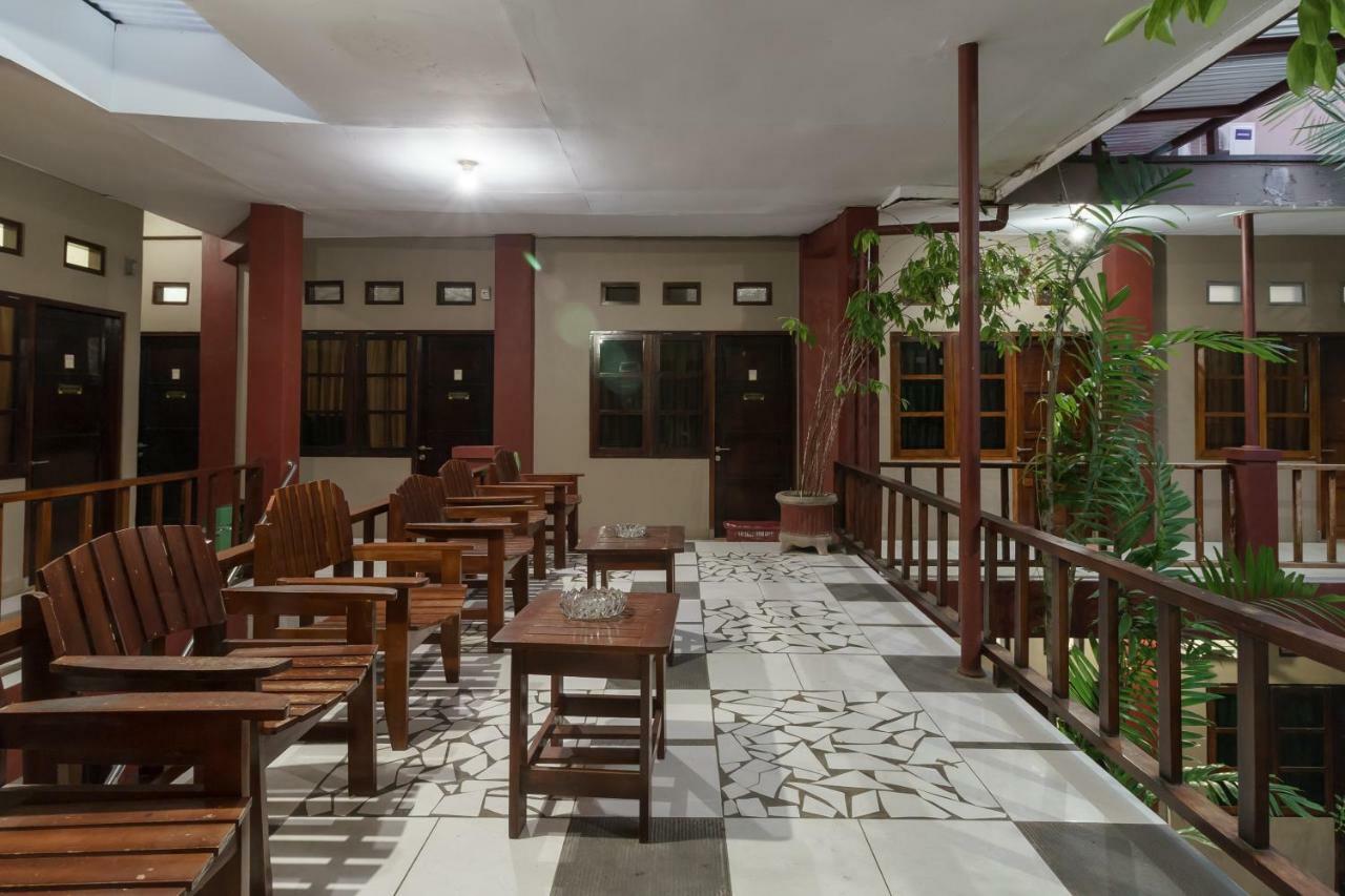 Reddoorz Syariah Near Fort Marlborough Bengkulu Exterior foto